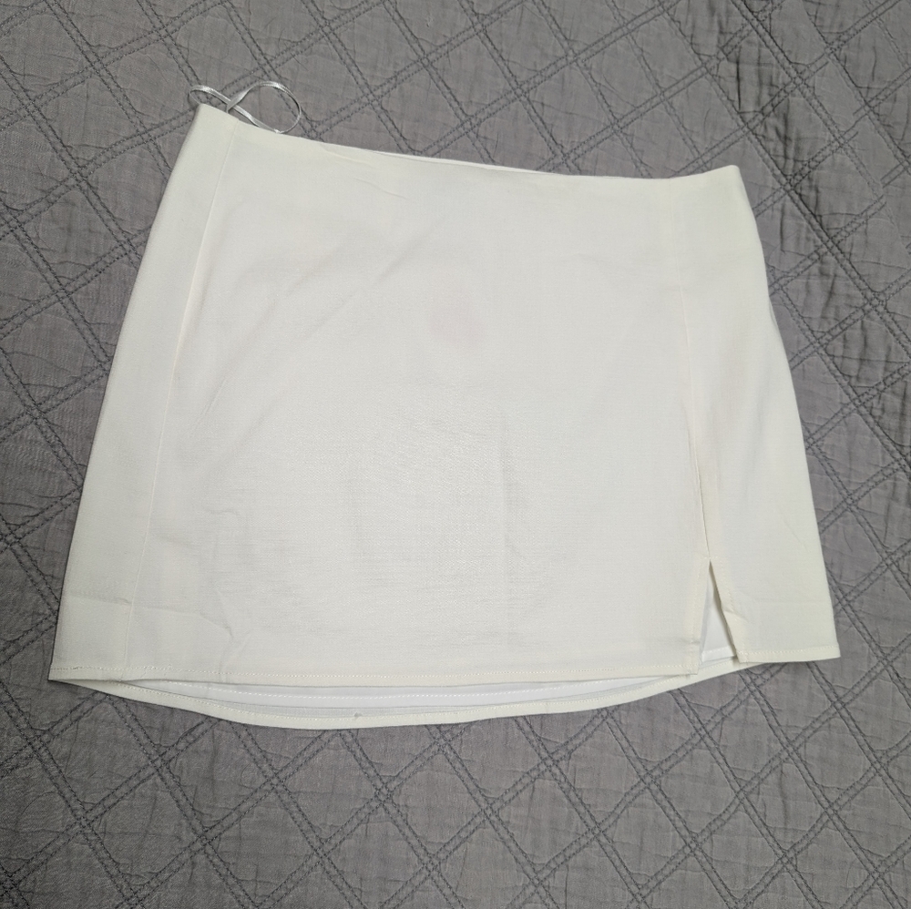 Emory Park Cream Asymmetrical Pencil Mini Skirt